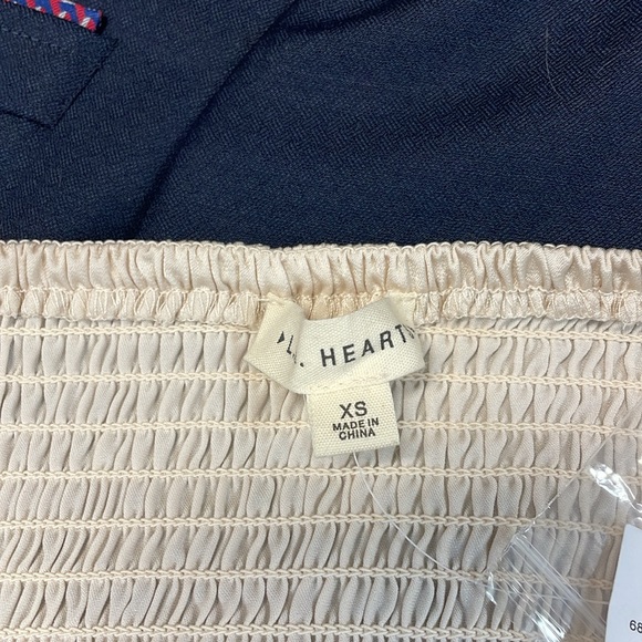 NWT PacSun off white satin cropped billowing sleeve top off shoulder size xs - Picture 5 of 5